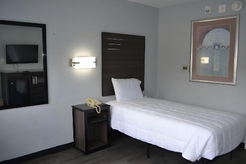 Noble Suites Jacksonville image 11