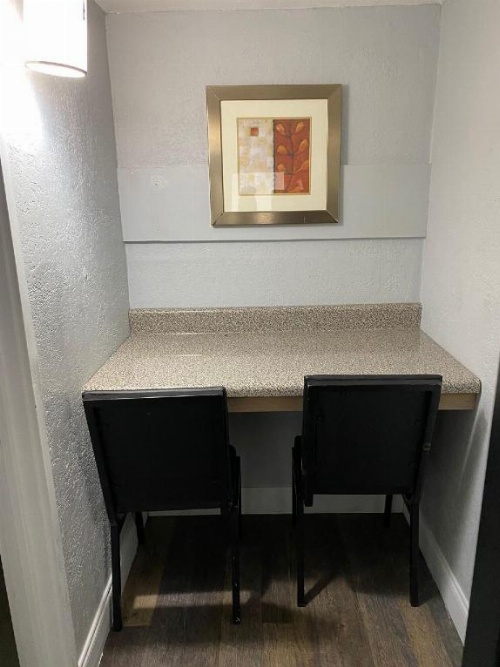 Noble Suites Jacksonville image 13